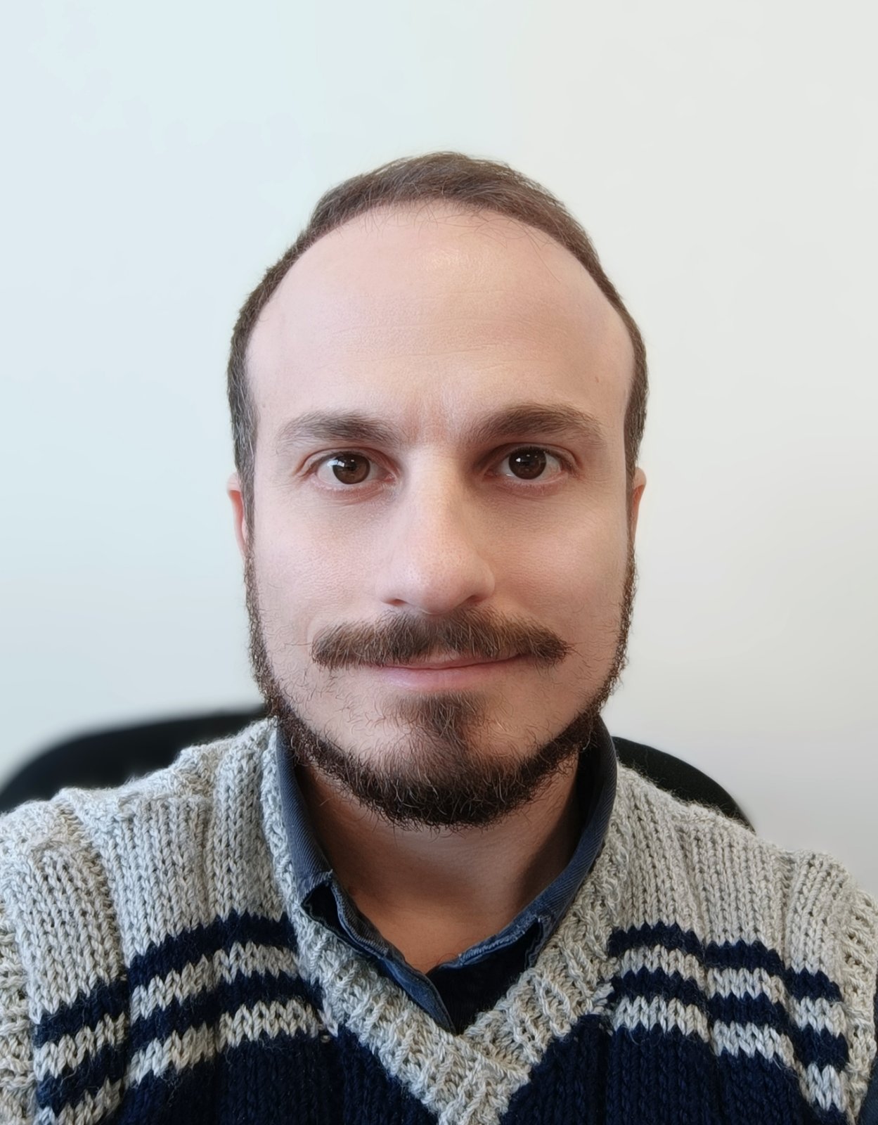 prof_pic.jpg